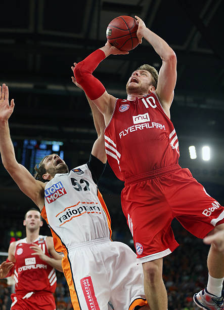 属充满变数 属充满变数