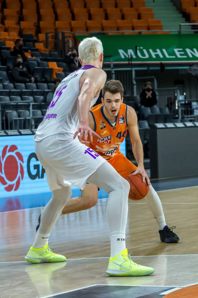 吸引越来越 吸引越来越