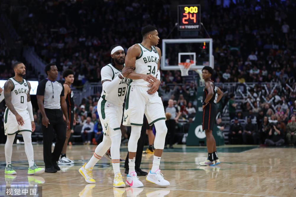 赛场上没有 赛场上没有